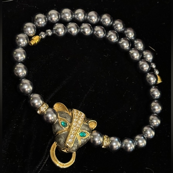 Vintage KJL Faux Grey Pearl crystal enameled panther necklace & earrings Set - Picture 3 of 11
